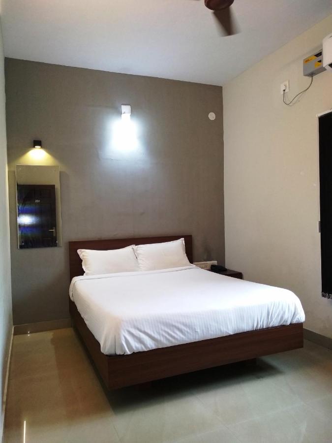 Hotel Aspire Kochi Exterior foto